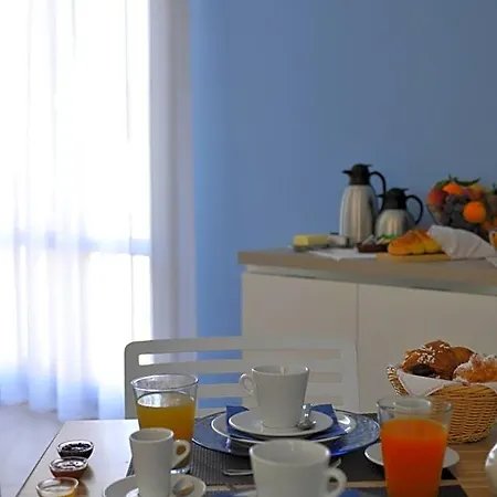 Cous Cous People Nocleg ze śniadaniem 4*