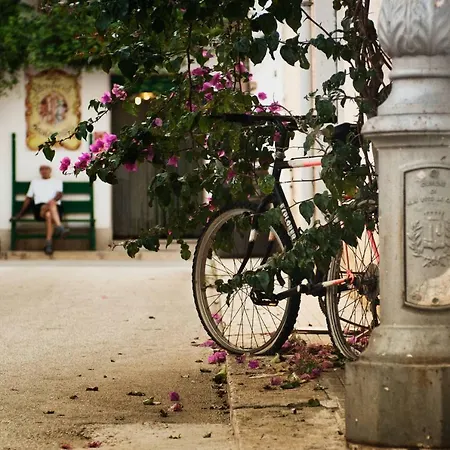 Bed & Breakfast Cous Cous People 3*